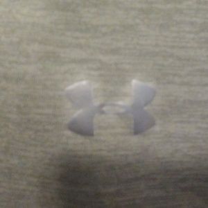 A under armour heat gear shirt UA